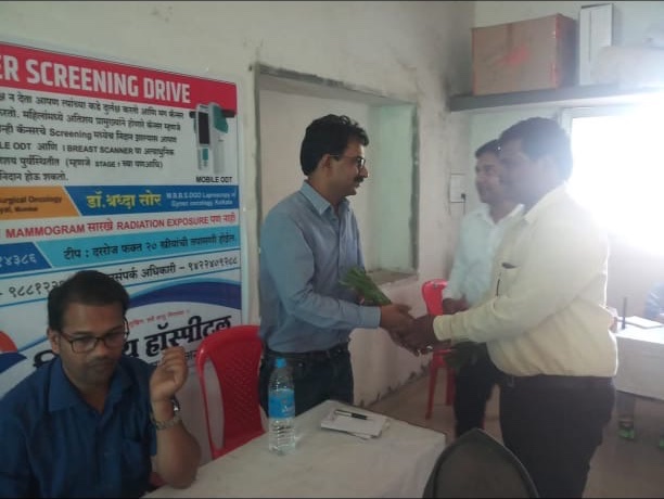 Cancer screening drive with mobile mammography information